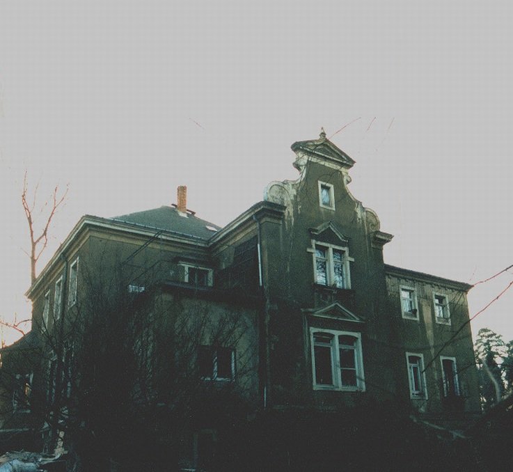 Villa vor Sanierung