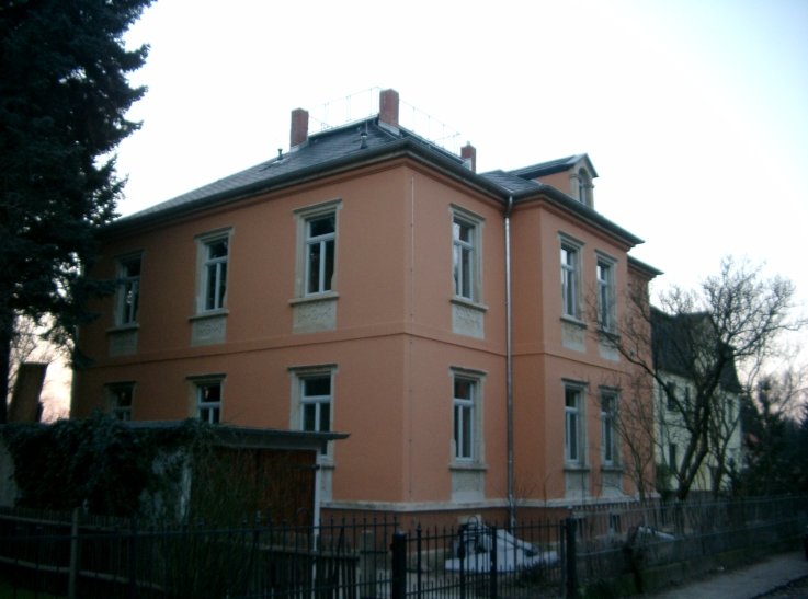 Blick auf die Straßenseite